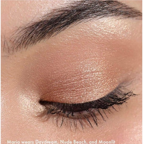 Wander Beauty Wanderess Escape 10 pan Eyeshadow Palette Cool Beachy Tones NIB - Picture 7 of 9